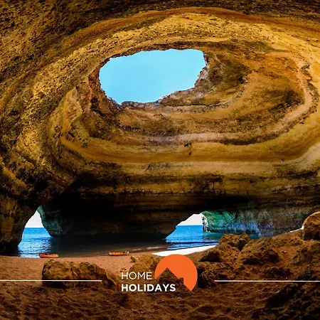 #218 Sea View By Holidays *