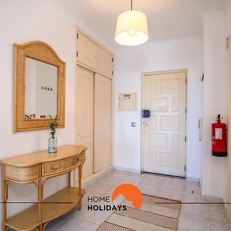 #218 Sea View By Holidays Apartament